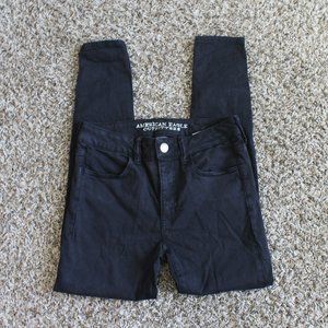EUC BLACK AMERICAN EAGLE SKINNY JEANS